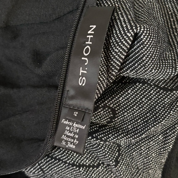 St.John Valentine’s Day resort wear dress. Size 12 - Picture 7 of 8